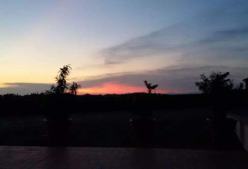 هتل روستایی Tenuta Di Pomine