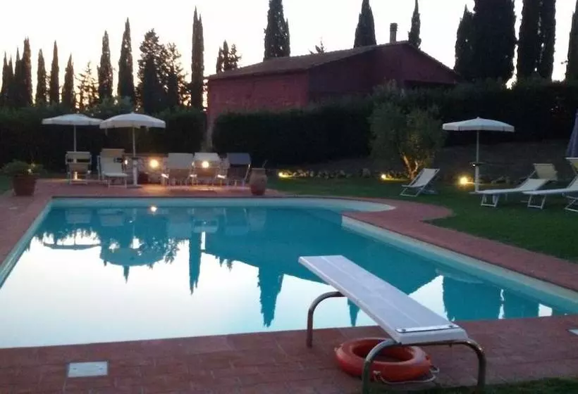 هتل روستایی Tenuta Di Pomine