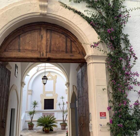 تختخواب و صبحانه Palazzo Cariddi