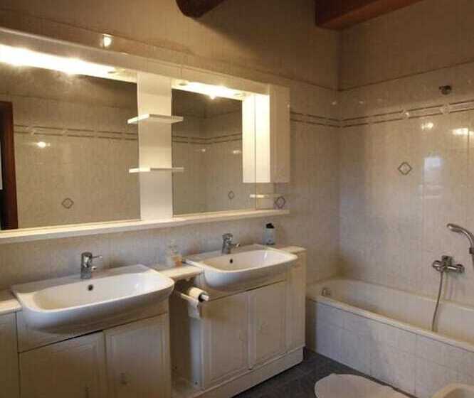 فندق ريفى Fattoria Albanese Labardi