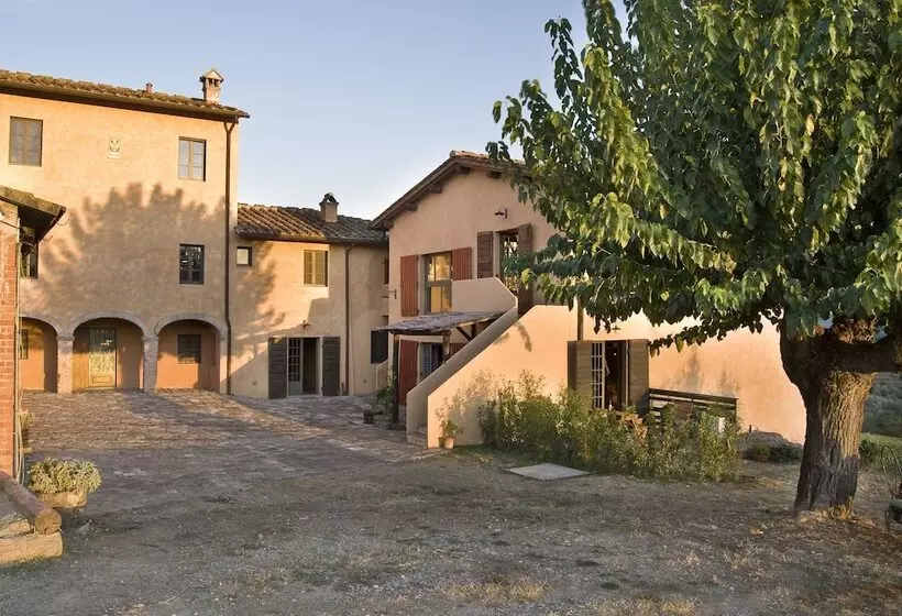 田舎風ホテル I Veroni   Agriturismo And Wine Cellar