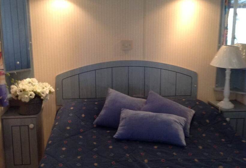 בית מלון כפרי Smeraldo Camping Village