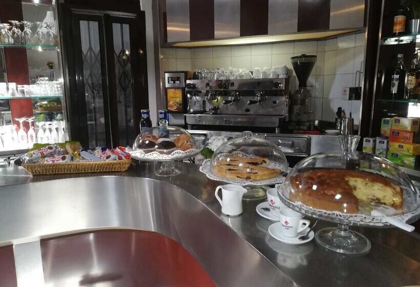 בית מלון כפרי Smeraldo Camping Village