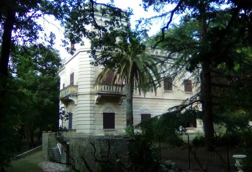 مبيت وإفطار Il Pescheto