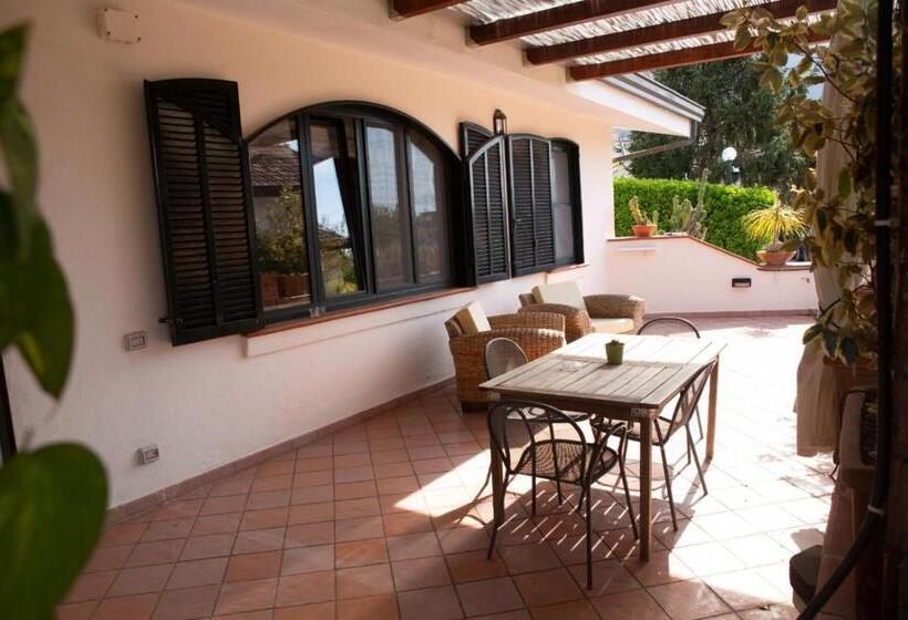 تختخواب و صبحانه Villa Bianca