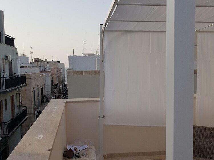 פונדק Il Terrazzino Vista Mare