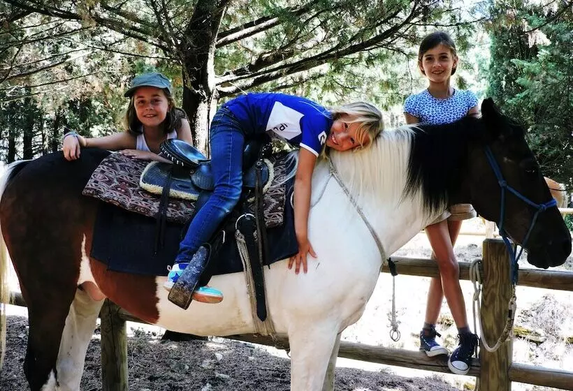 Maaseutuhotelli Agriturismo Antico Loggiato