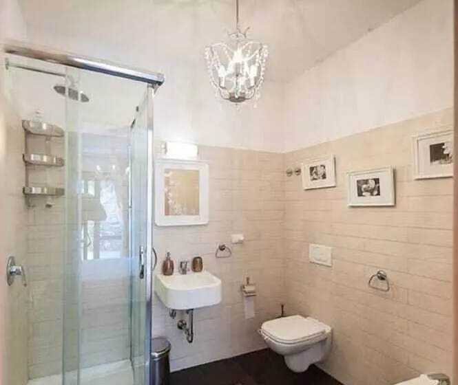 Il Gufo E La Luna B&b