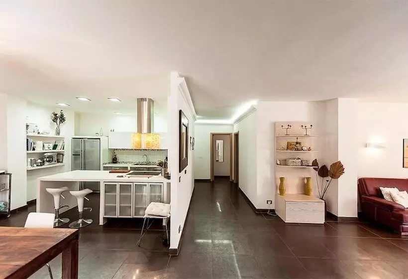 Il Gufo E La Luna B&b