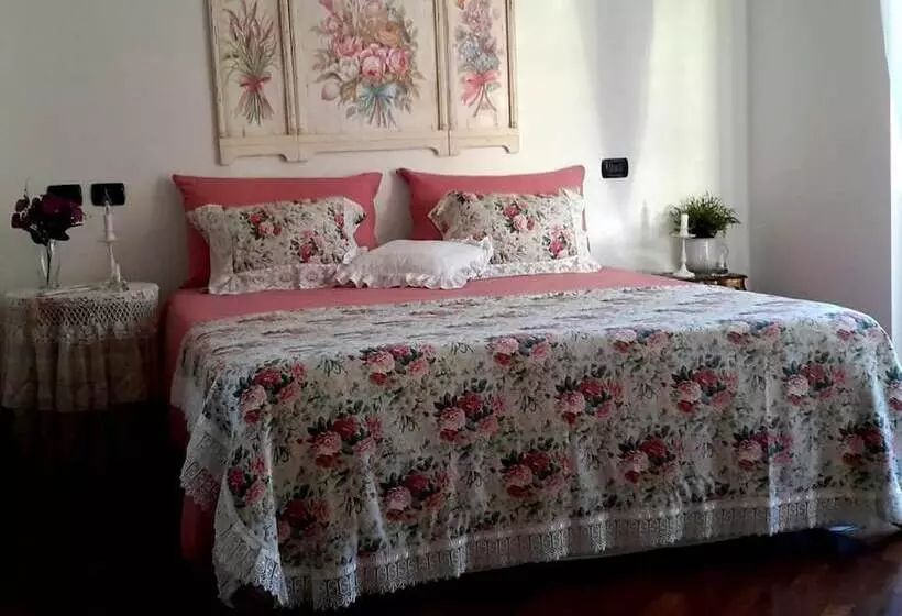 پانسیون Betì House Fiera Airport Guesthouse