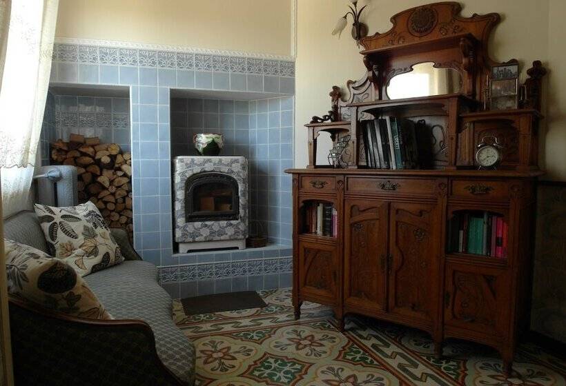 펜션 The White Villa