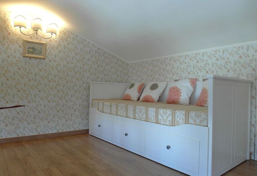 펜션 The White Villa