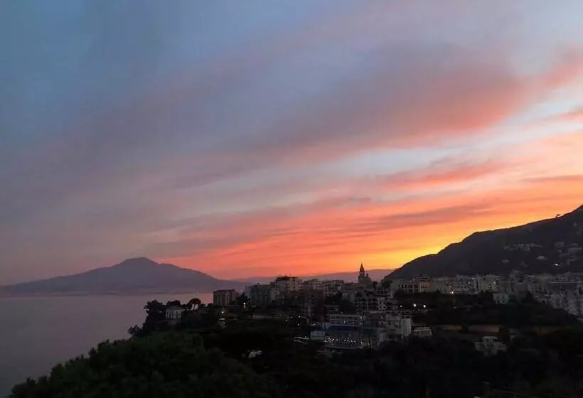 Aamiaismajoitus (B&B) Vesuvio View