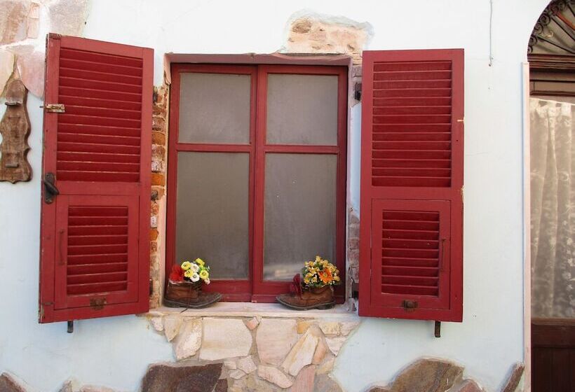 مبيت وإفطار L Antica Locanda