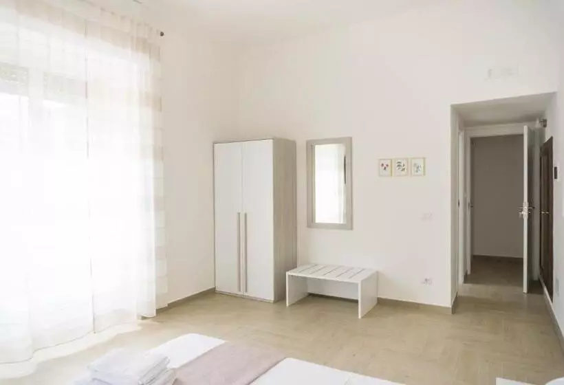 Aamiaismajoitus (B&B) Le Stanze Della Regina