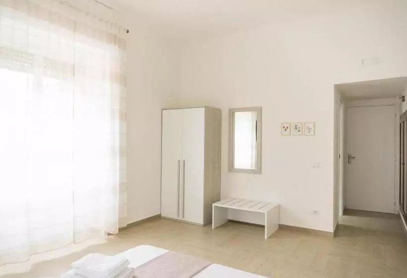 Aamiaismajoitus (B&B) Le Stanze Della Regina