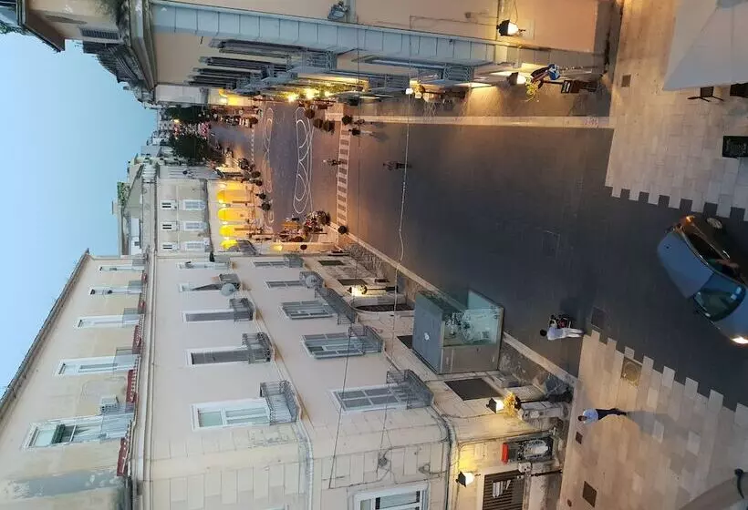 تختخواب و صبحانه Al Centro Luxury Home