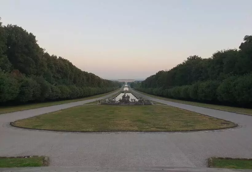 تختخواب و صبحانه Al Centro Luxury Home