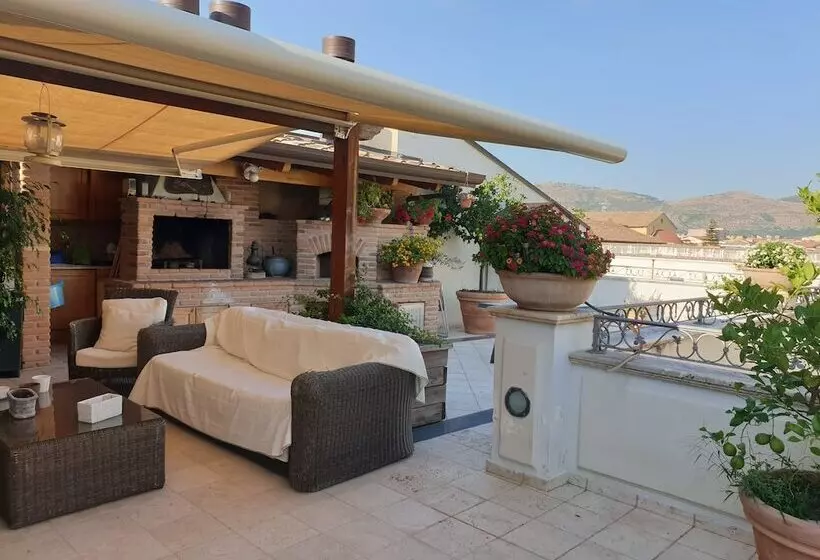 تختخواب و صبحانه Al Centro Luxury Home