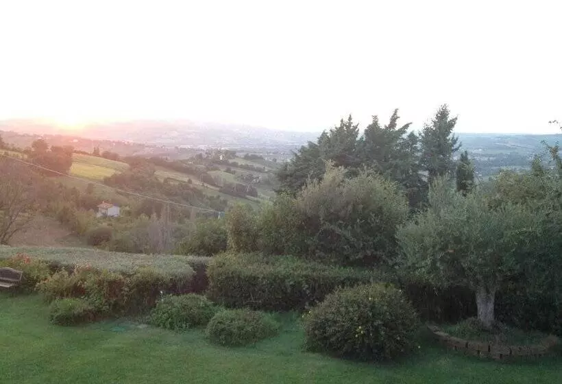 Aamiaismajoitus (B&B) Villa Casula