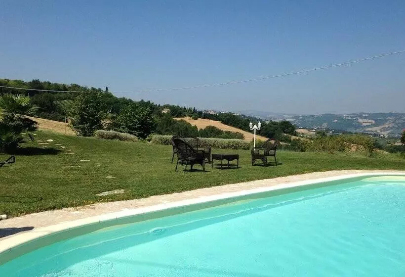 Aamiaismajoitus (B&B) Villa Casula