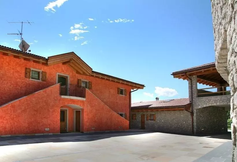 Maaseutuhotelli Maso Fiorini