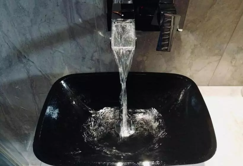 Majatalo Aloha House