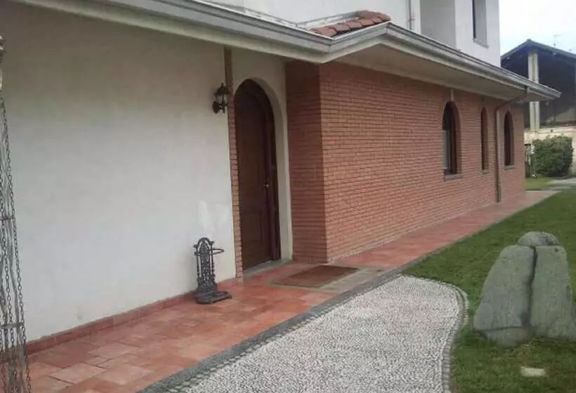 پانسیون Crespi House