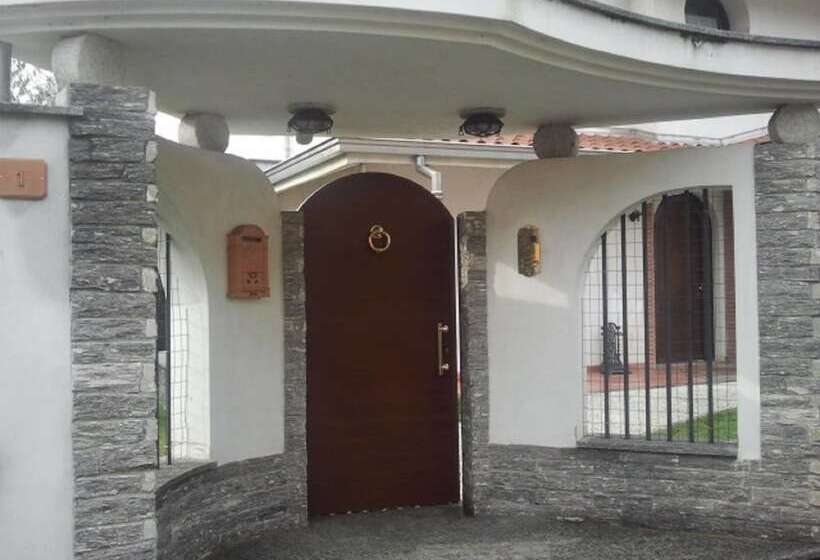 פנסיון Crespi House