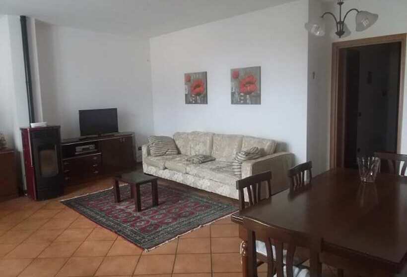 פנסיון Crespi House