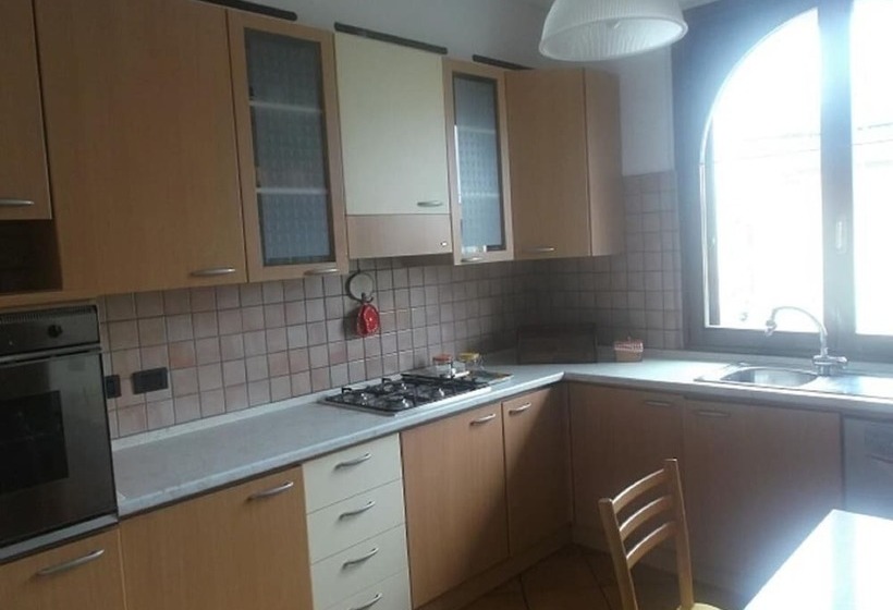 膳宿费 Crespi House