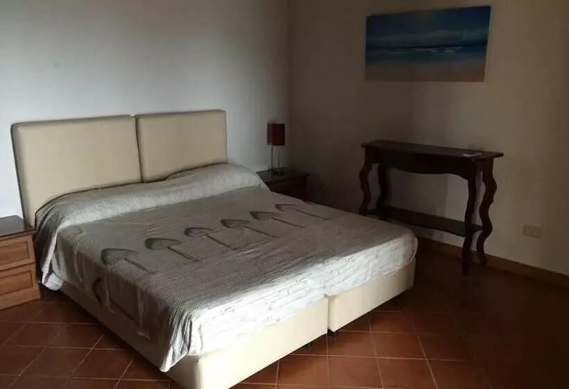 ペンション La Torretta Di Pollica