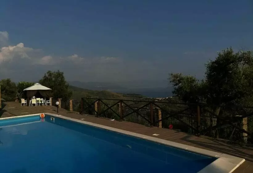 ペンション La Torretta Di Pollica