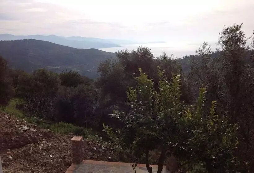ペンション La Torretta Di Pollica