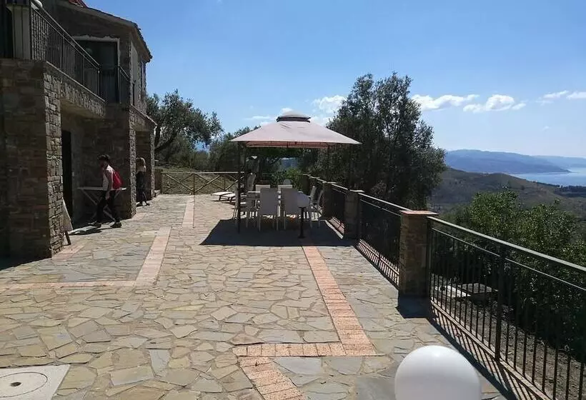 ペンション La Torretta Di Pollica