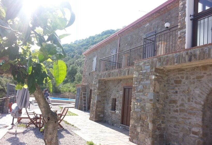 펜션 La Torretta Di Pollica