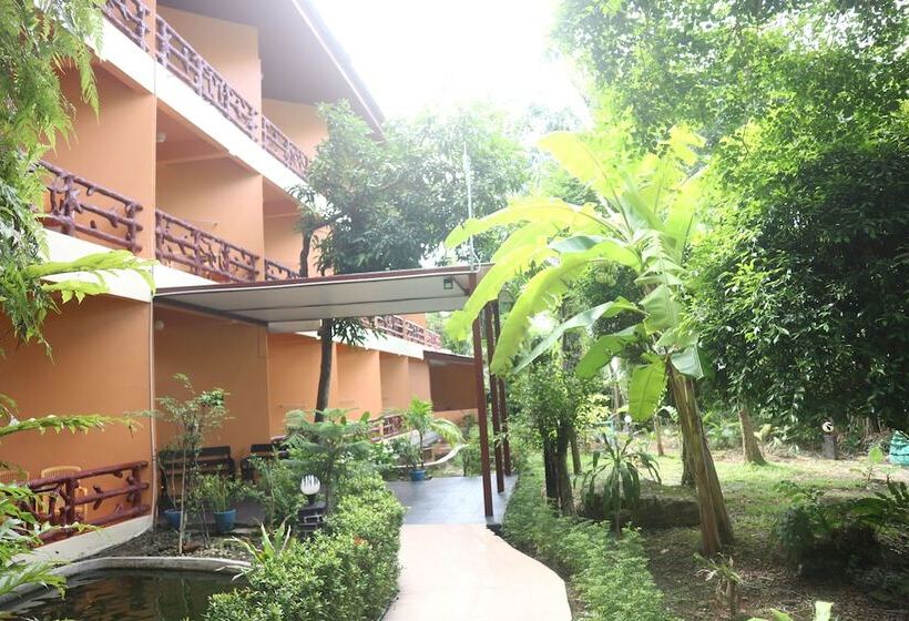 Anyavee Ban Ao Nang Resort