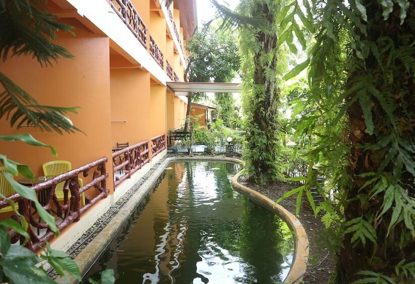 Anyavee Ban Ao Nang Resort