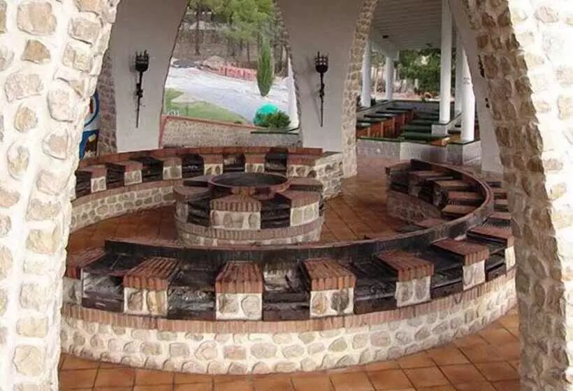 בית מלון כפרי Balneario De Alicún De Las Torres