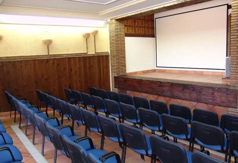 בית מלון כפרי Balneario De Alicún De Las Torres