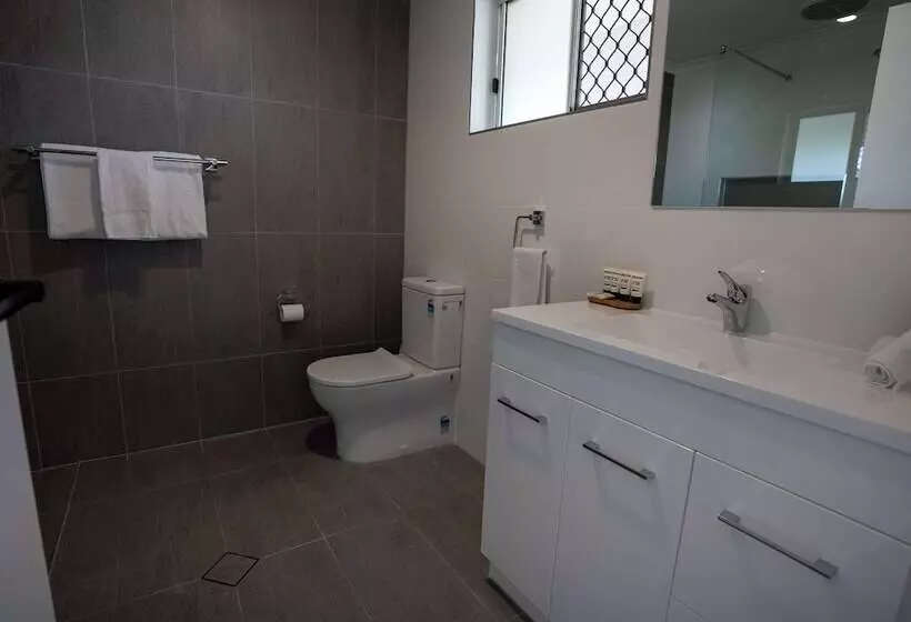 בית מלון כפרי Best Western Ambassador Motor Lodge