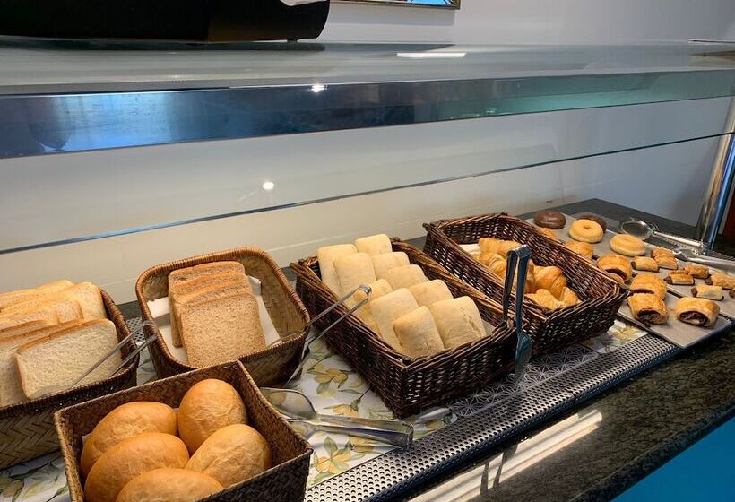 هتل YIT Ciudad de Elche