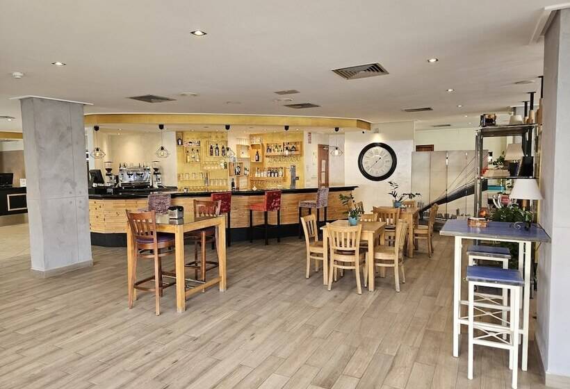 هتل YIT Ciudad de Elche