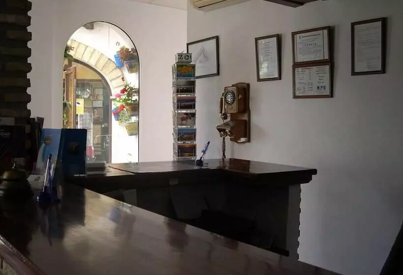 호텔 Cortijo Los Gallos