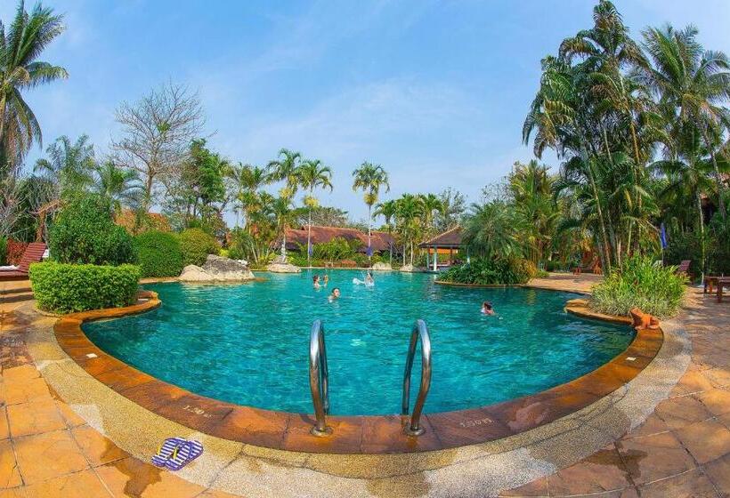 Hotel Golden Pine Resort And Spa