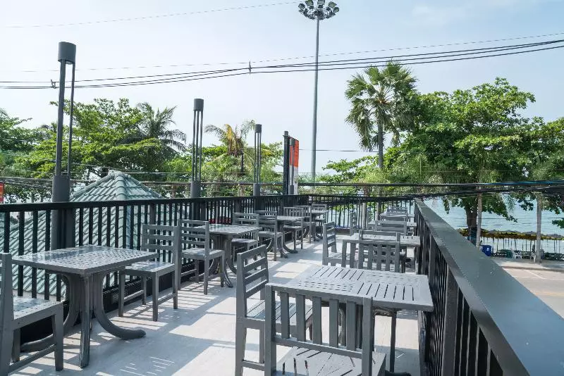 Grand Jomtien Palace Hotel   Sha Extra Plus