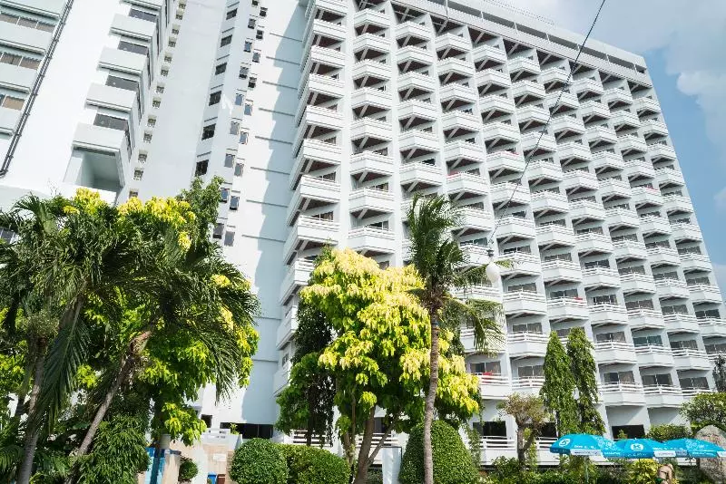 Grand Jomtien Palace Hotel   Sha Extra Plus