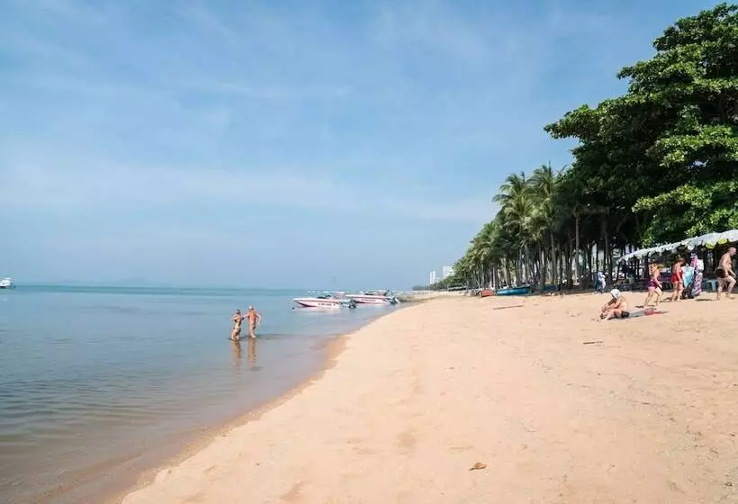 Grand Jomtien Palace Hotel   Sha Extra Plus
