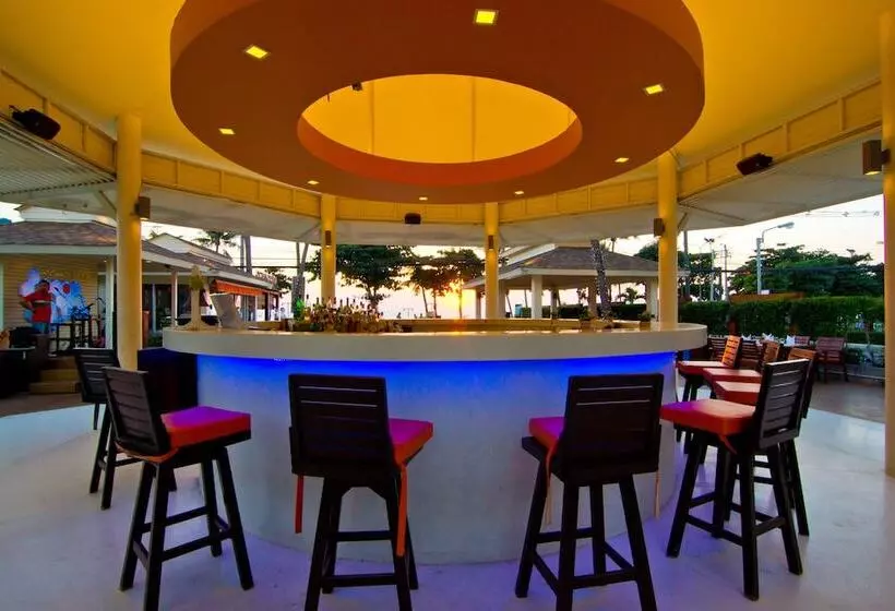 Grand Jomtien Palace Hotel   Sha Extra Plus