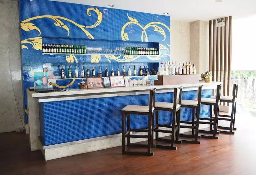 Grand Jomtien Palace Hotel   Sha Extra Plus